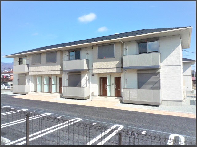 シャーメゾンコンフォール　102