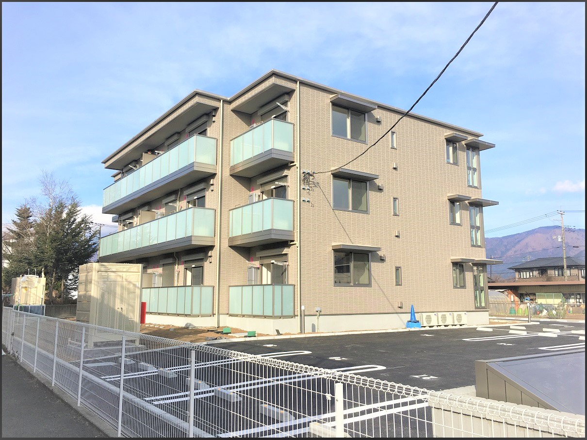 シャーメゾングランリーブル204号室