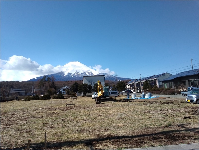 南都留郡忍野村